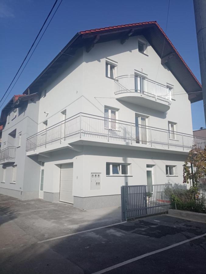 Nibela Ii Appartement Zagreb